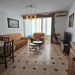 Tirent - Cozy Bedrooms By Apartmán Golem (Tirana)