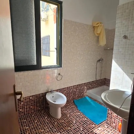 Apartment Tirent - Cozy Bedrooms By Golem (Tirana)