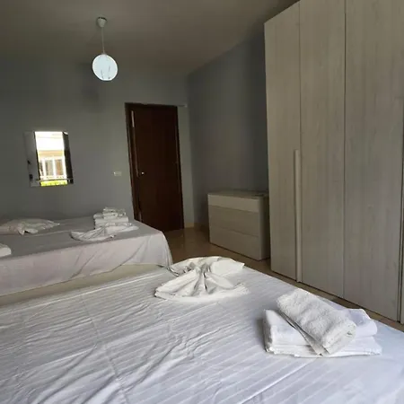Tirent - Cozy Bedrooms By Golem (Tirana)