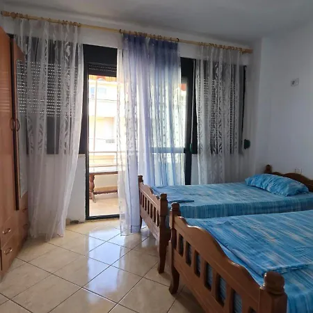 Tirent - Cozy 1-bedroom By Golem