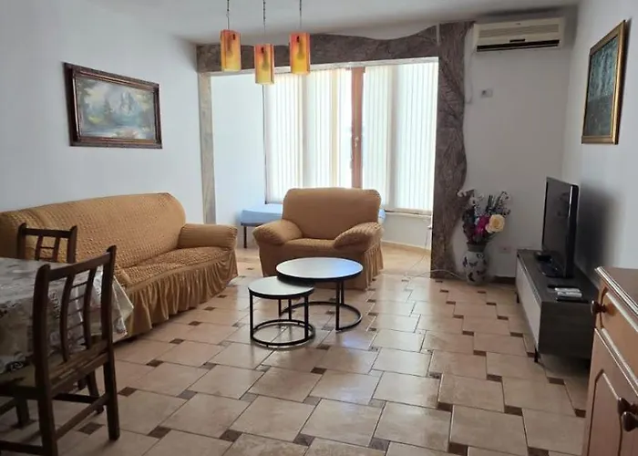 Tirent - Cozy Bedrooms By Appartamento Golem (Tirana)